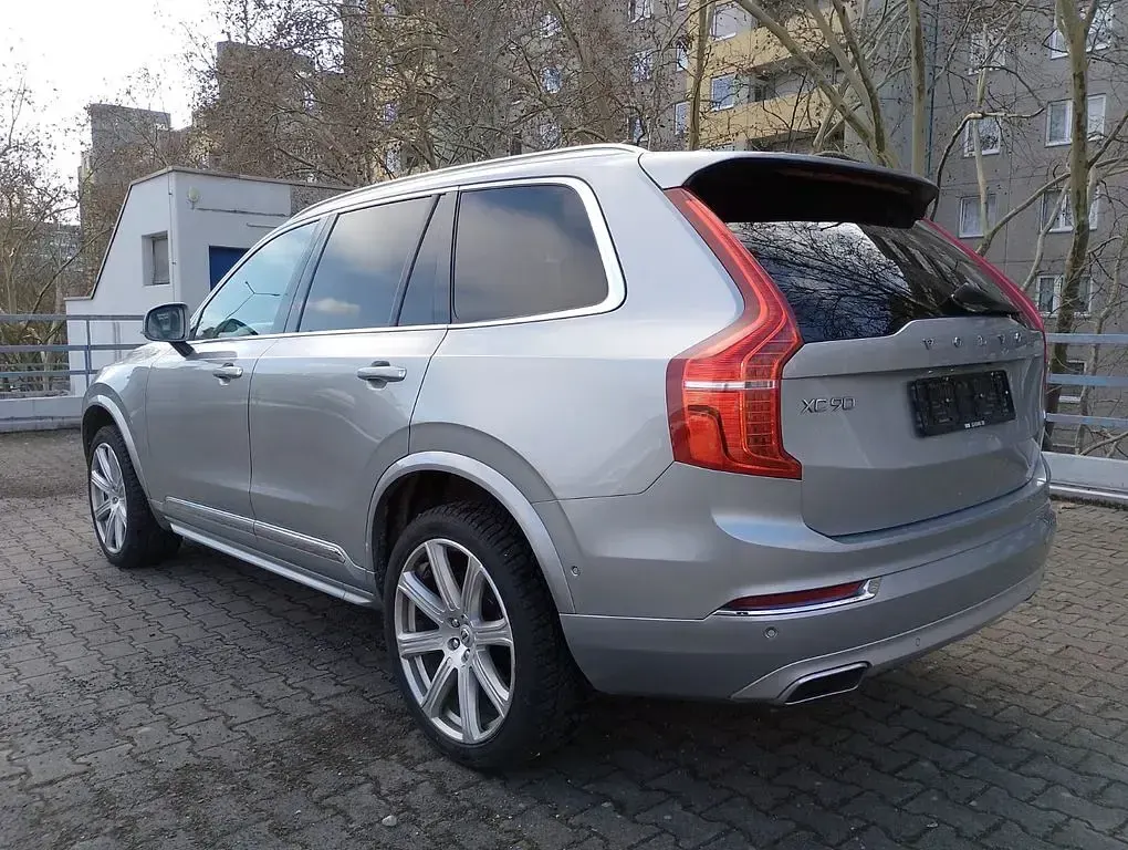 Gebraucht Volvo XC90 Inscription 235 PS (172 kW) 2018 Silber SUV