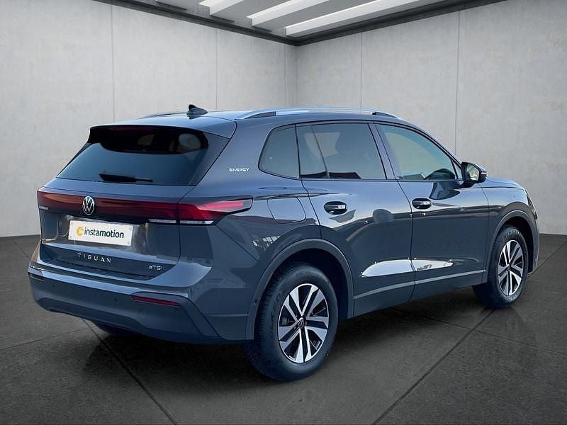 Neu VW Tiguan 150 PS (110 kW) 2025 Grau SUV