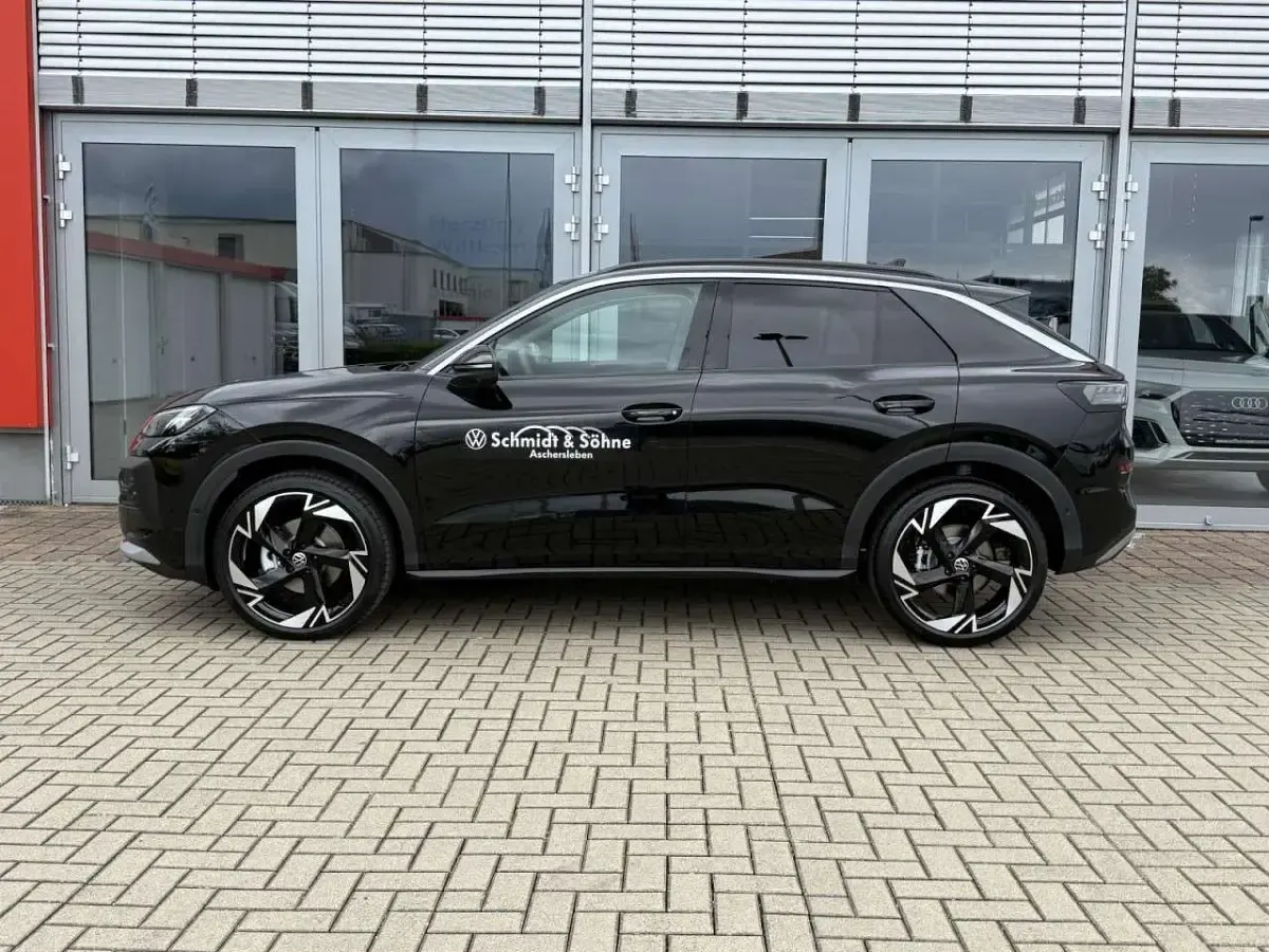 Neu VW T-Roc Style 150 PS (110 kW) 2026 Schwarz SUV