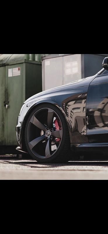 Usado Audi RS4 450 HP (330 kW) 2014 Preto Carrinha