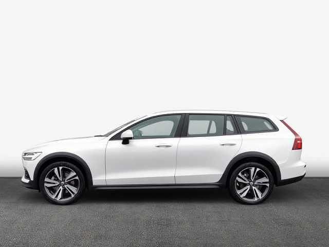 Gebraucht Volvo V60 CC 145 PS (106 kW) 2023 Kombi