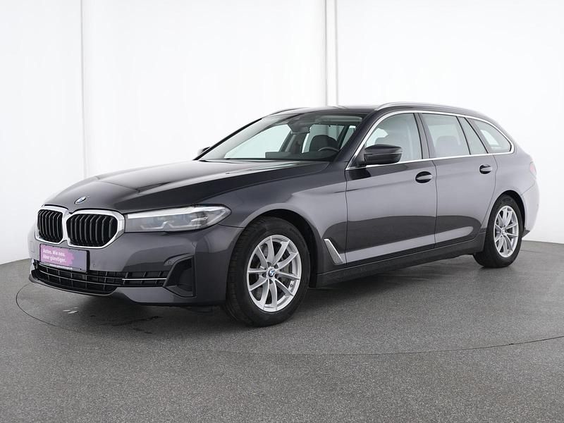 Sophistograu Gebraucht 2021 BMW 530 Sport Line Limousine | 37.199 € (Superpreis) - Bild 1/4