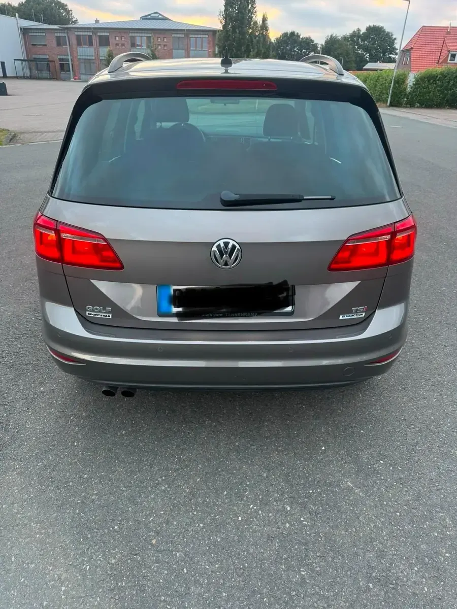 Gebraucht VW Golf VII 125 PS (91 kW) 2016 Silber Limousine