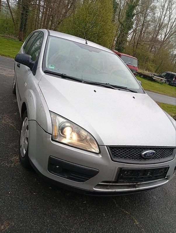 Second-hand Ford Focus 100 CP (73 kW) 2006 Andere farben Berlinǎ