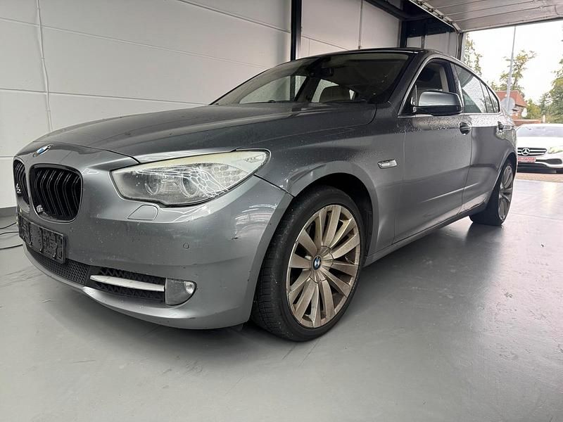 Grau Gebraucht 2009 BMW 530 Limousine | 4.500 € - Bild 1/4