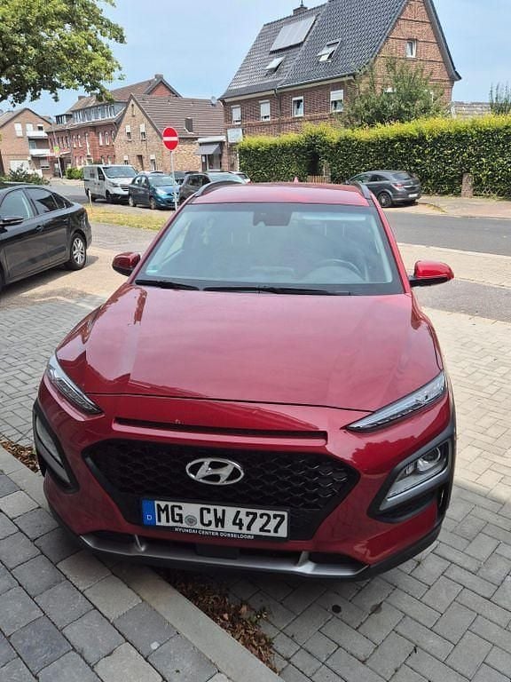 Rot Gebraucht 2021 Hyundai Kona Premium SUV | 16.400 € (Superpreis) - Bild 1/4