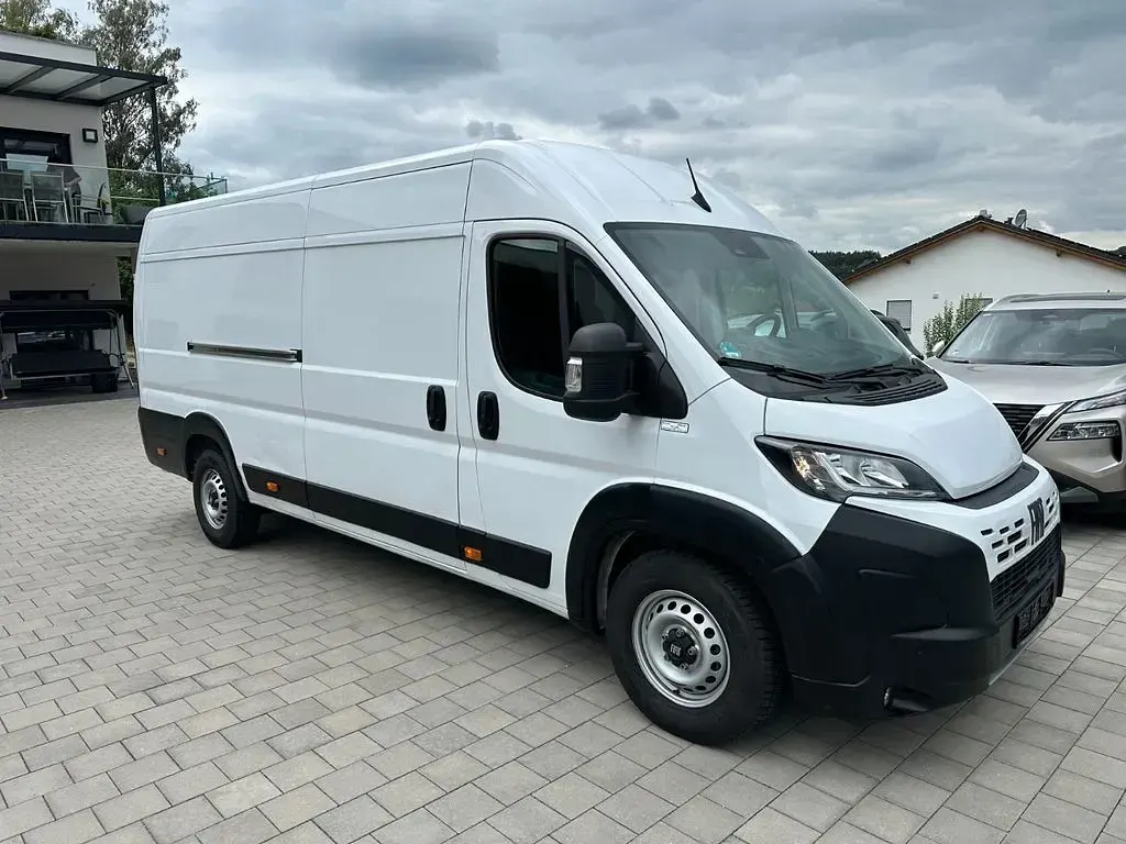 Gebraucht Fiat Ducato 140 PS (102 kW) 2025 Weiß Van