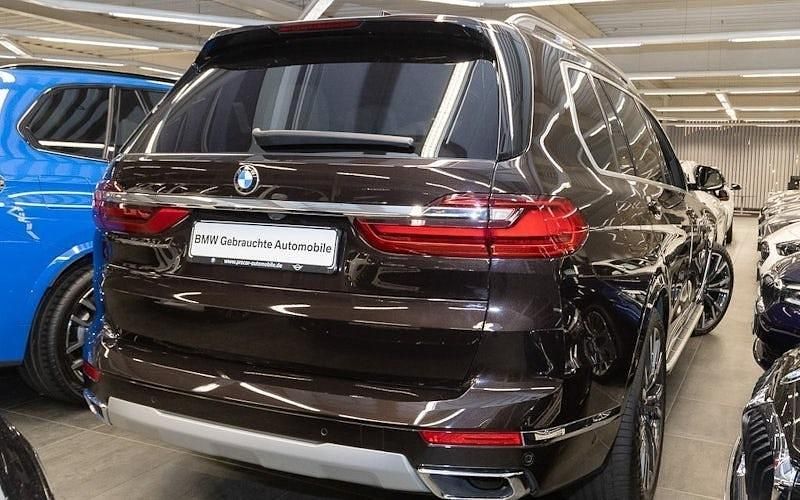 Gebraucht BMW X7 Sport Line 333 PS (244 kW) 2022 Braun SUV