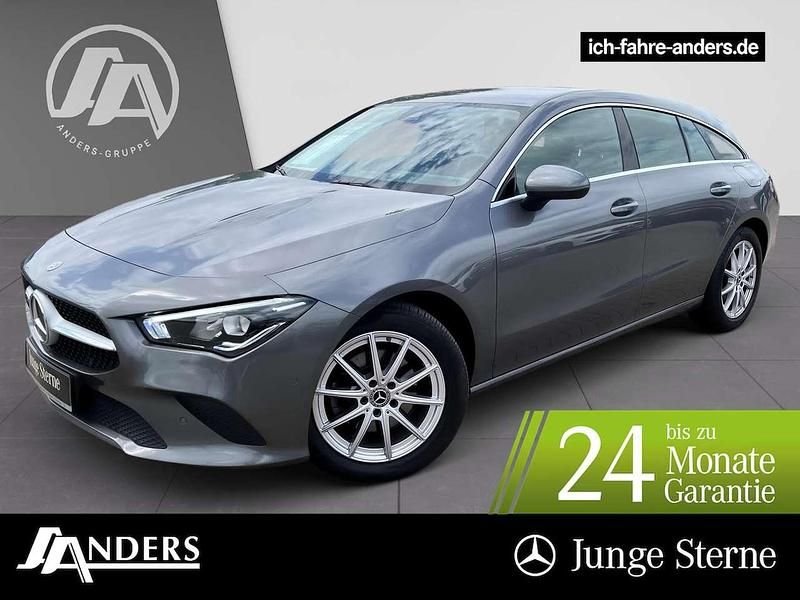 Mountaingrau Gebraucht 2022 Mercedes CLA200 Kombi | 24.794 € (Guter Preis) - Bild 1/3