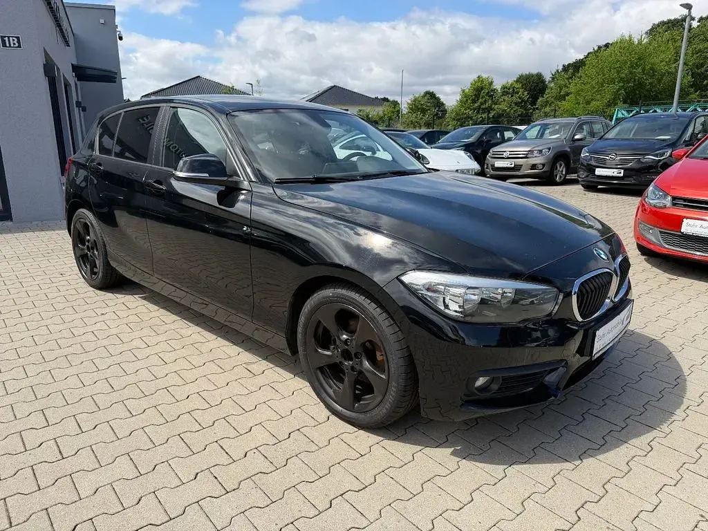 Gebraucht BMW 118 136 PS (100 kW) 2019 Schwarz Limousine