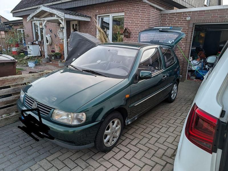 Second-hand VW Polo Basis 50 CP (36 kW) 1999 Verde Berlinǎ