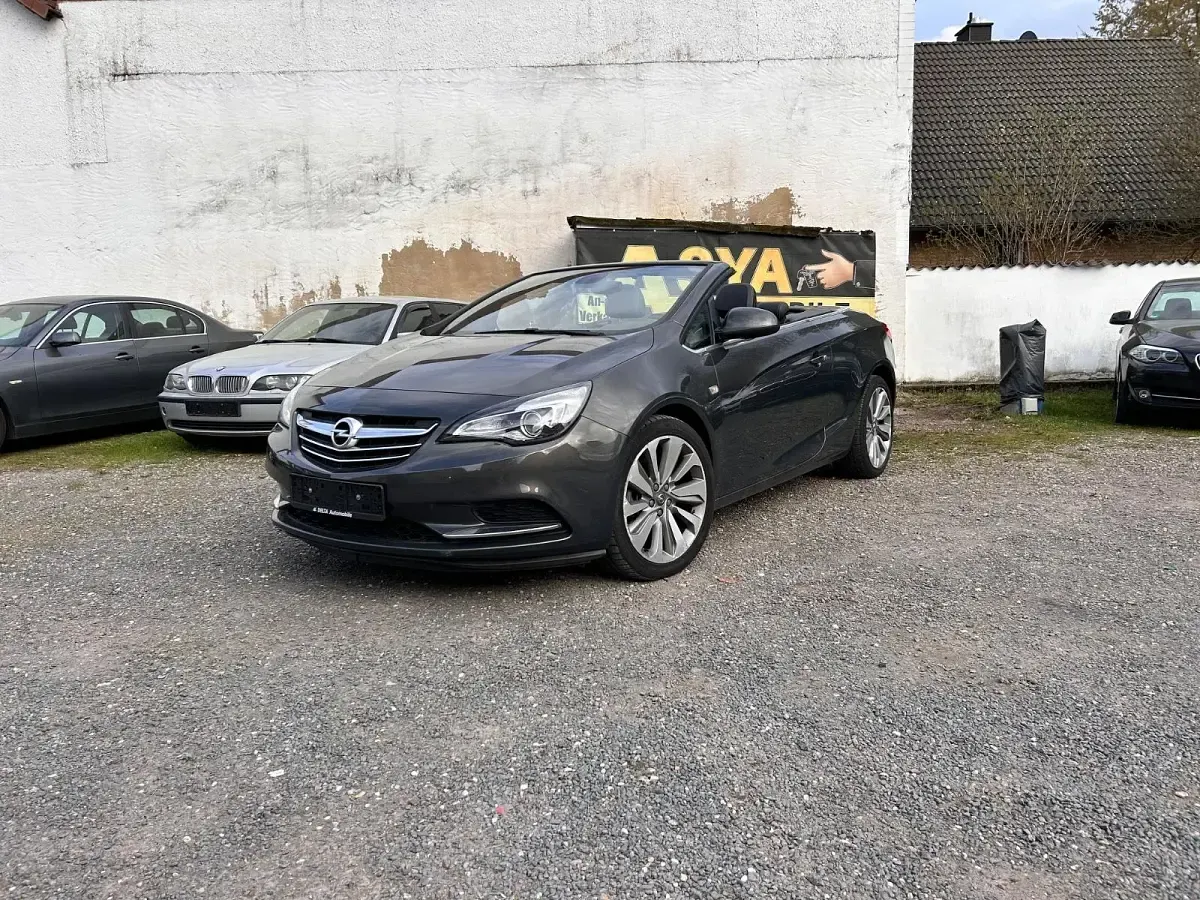 Gebraucht Opel Cascada 140 PS (102 kW) 2014 Schwarz Cabrio