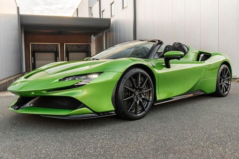 Gebraucht Ferrari SF90 999 PS (734 kW) 2023 Grün Cabrio