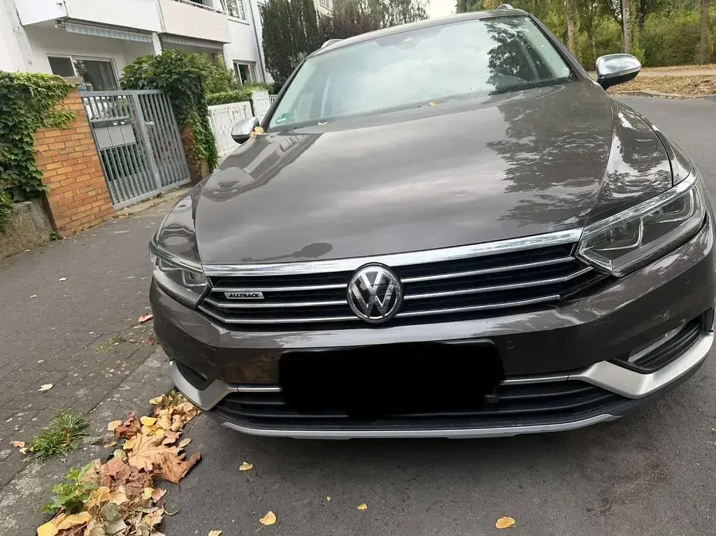 Gebraucht VW Passat Alltrack 190 PS (139 kW) 2019 Braun Kombi