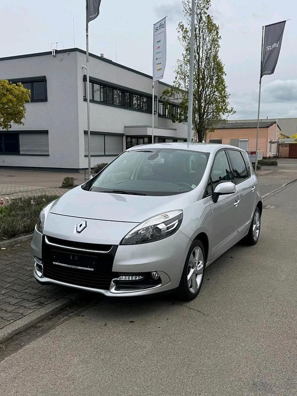 Gebraucht Renault Scénic III 110 PS (80 kW) 2013 Silber Van / Kleinbus