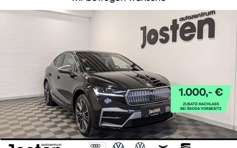 Schwarz blackmagic perleffekt (schwarz) metallic Gebraucht 2024 Skoda Enyaq iV LAURIN & KLEMENT SUV | 48.990 € (Teuer) - Bild 1/4