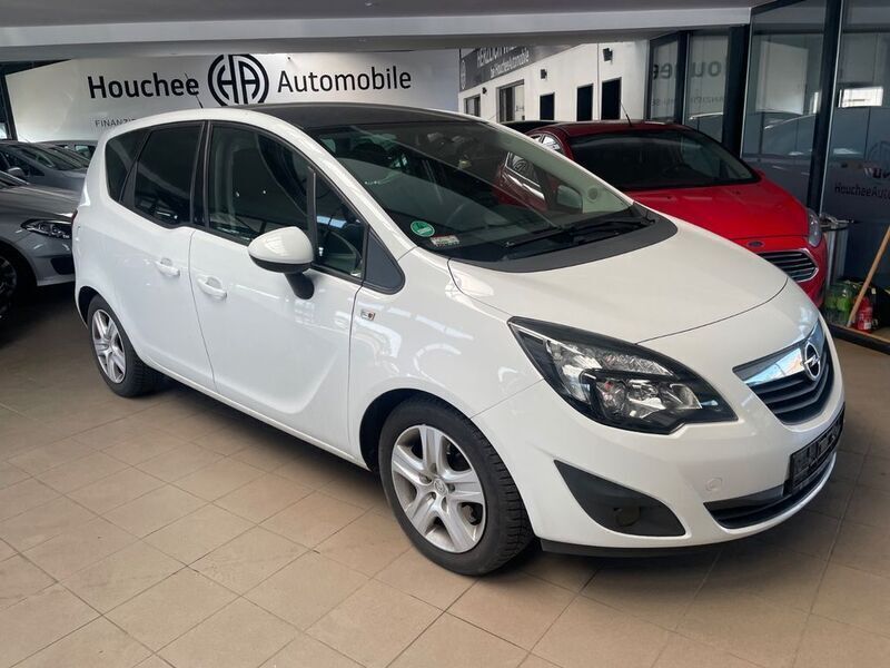 Weiß Gebraucht 2012 Opel Meriva Design Edition Van / Kleinbus | 4.490 € (Fairer Preis) - Bild 1/4