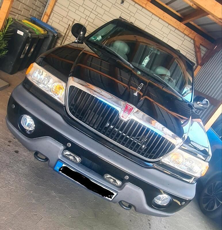 Schwarz Gebraucht 1998 Lincoln Navigator SUV | 8.000 € - Bild 1/4