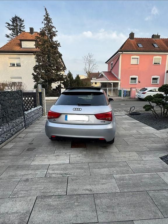 Gebraucht Audi A1 Sport 122 PS (89 kW) 2014 Grau Kleinwagen