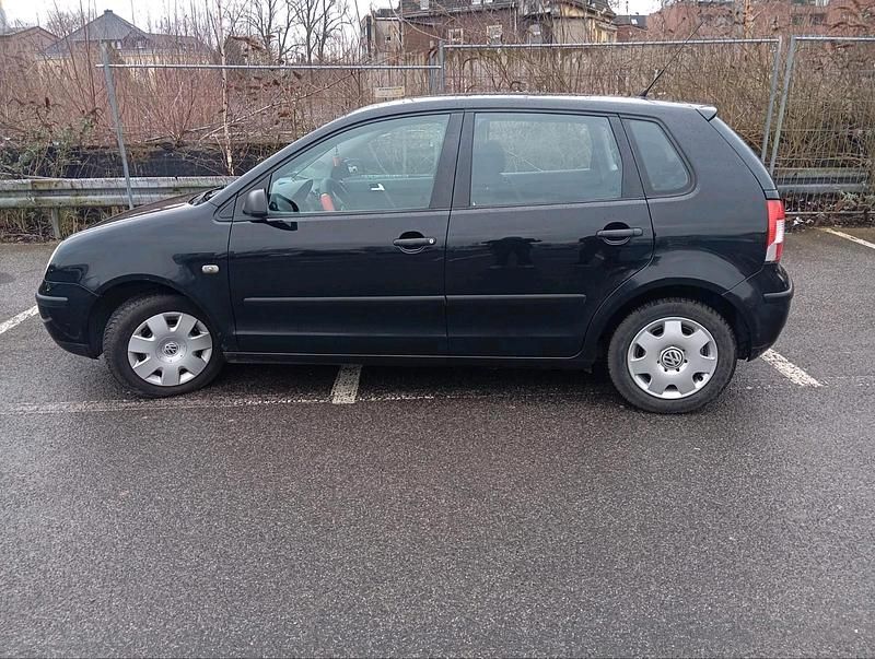 Gebraucht VW Polo 60 PS (44 kW) 2003 Schwarz Kleinwagen