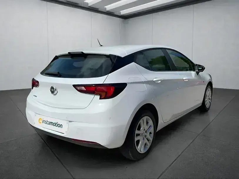 Gebraucht Opel Astra 122 PS (89 kW) 2021 Weiß Limousine