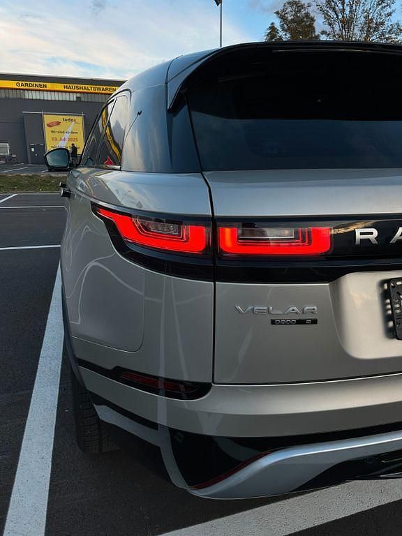 Beige Gebraucht 2017 Land Rover Range Rover Velar S SUV | 29.400 € (Fairer Preis) - Bild 1/4