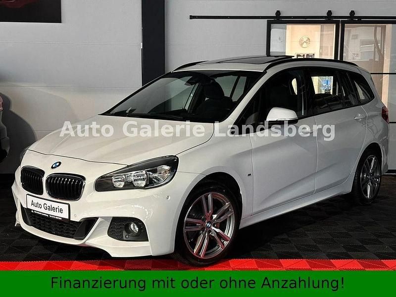 Weiß Gebraucht 2016 BMW 220 Gran Tourer M Sport Van / Kleinbus | 14.950 € (Fairer Preis) - Bild 1/4
