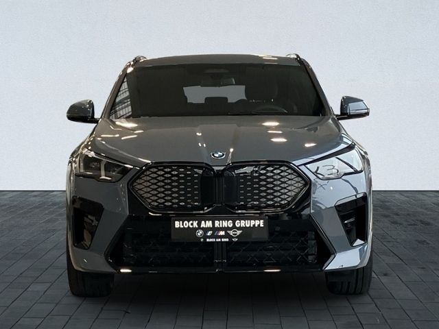 Gebraucht BMW iX2 M Sport 150 kW (204 PS) 2022 Andere farbe SUV