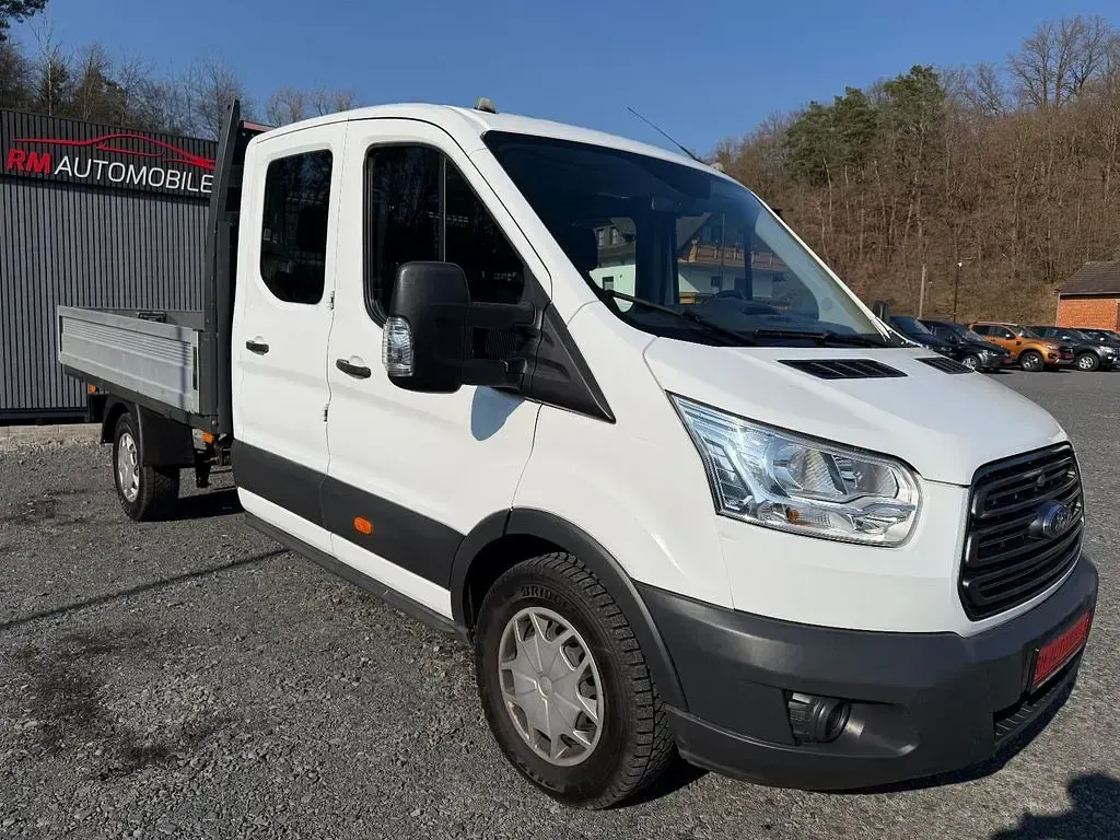 Usado Ford Transit 170 HP (125 kW) 2019 Branco Monovolume