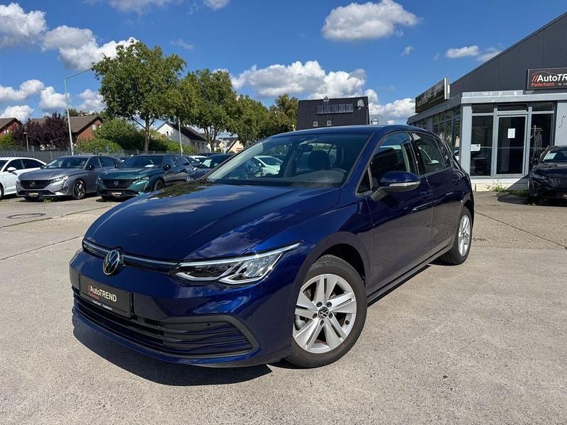 Blau Gebraucht 2023 VW Golf VIII Limousine | 22.500 € (Superpreis) - Bild 1/4
