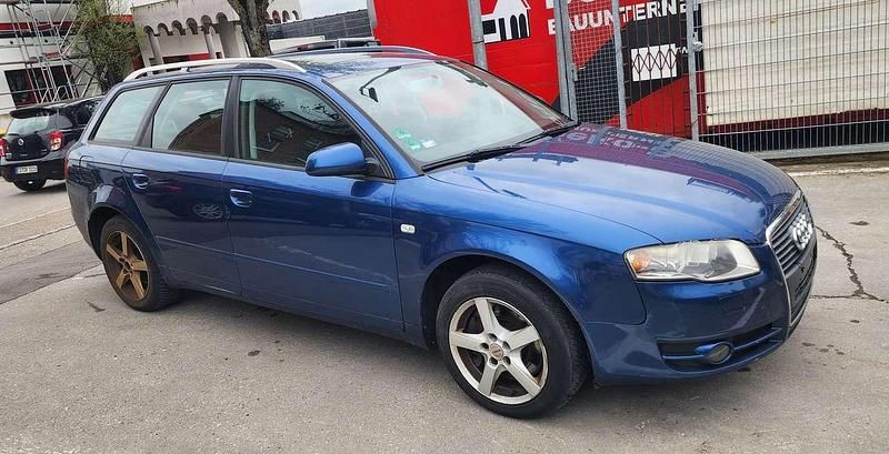 Gebraucht Audi A4 163 PS (119 kW) 2005 Blau Kombi