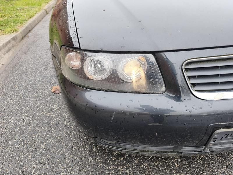 Gebraucht Audi A3 90 PS (66 kW) 1998 Schwarz Kleinwagen