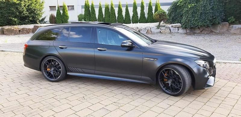 Gebraucht 2017 Mercedes E63 AMG AMG Kombi | 59.800 € (Fairer Preis) - Bild 1/4