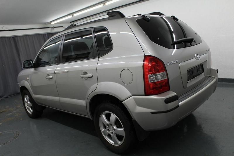 Silber Gebraucht 2007 Hyundai Tucson GLS SUV | 4.200 € (Guter Preis) - Bild 1/4