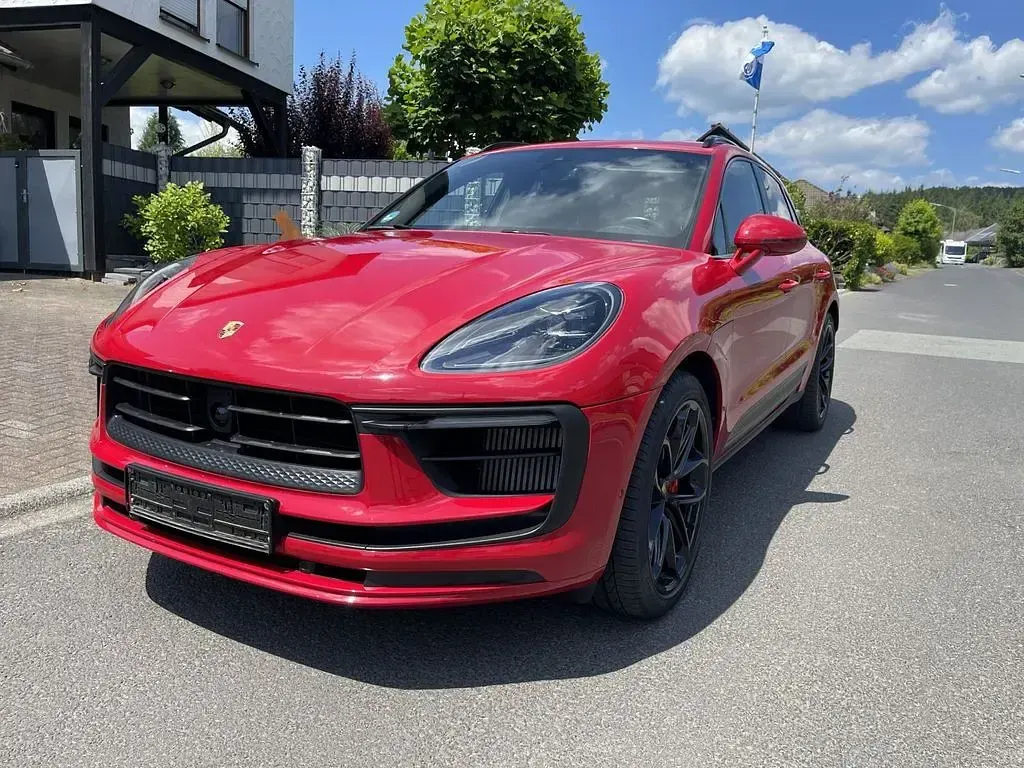 Gebraucht Porsche Macan 381 PS (280 kW) 2022 Karminrot SUV