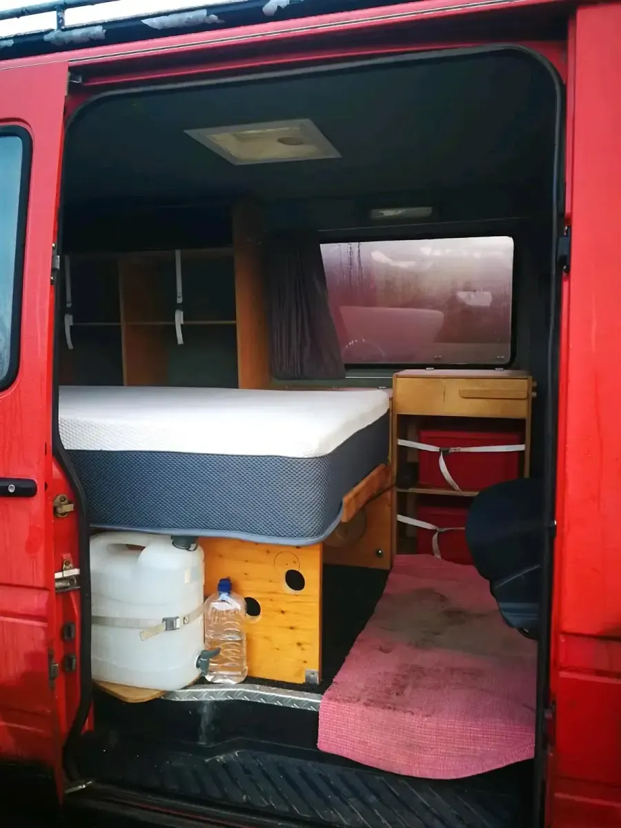 Gebraucht Mercedes Sprinter 122 PS (89 kW) 1998 Rot Van