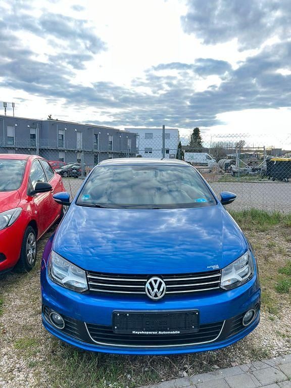 Usata VW Eos Edition 122 CV (89 kW) 2012 Blu Cabrio