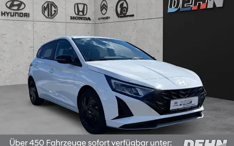 Neu Hyundai i20 Blackline 90 PS (66 kW) 2026 Weiß Kleinwagen