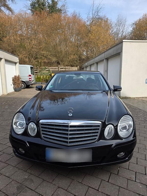 Usata Mercedes E200 184 CV (135 kW) 2006 Nero Berlina
