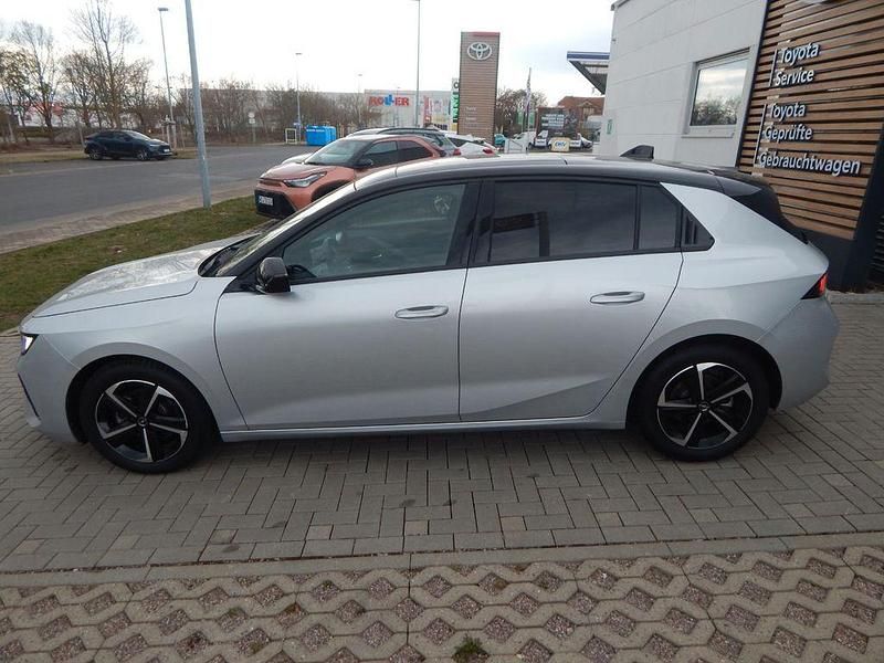 Gebraucht Opel Astra 131 PS (96 kW) 2025 Grau/typ aussenverkleidung met Limousine