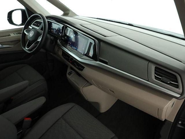 Gebraucht VW Multivan Life 150 PS (110 kW) 2025 Grau Van