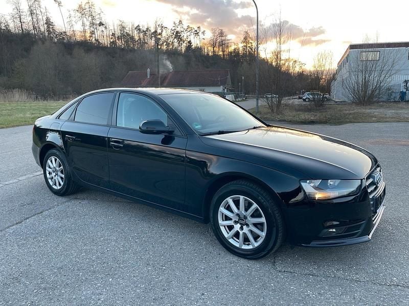 Gebraucht Audi A4 Attraction 224 PS (164 kW) 2013 Schwarz Limousine