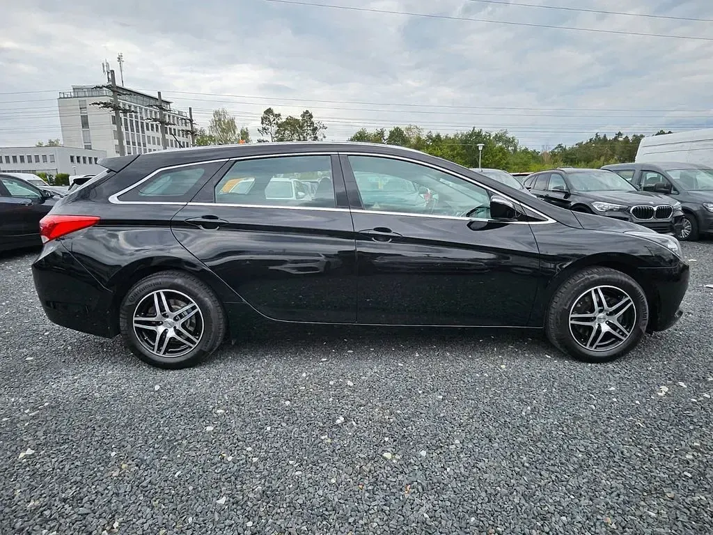 Gebraucht Hyundai i40 Classic 135 PS (99 kW) 2017 Schwarz Kombi