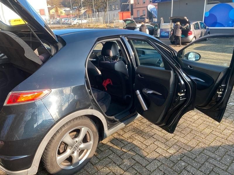 Gebraucht Honda Civic 99 PS (72 kW) 2006 Schwarz Kleinwagen
