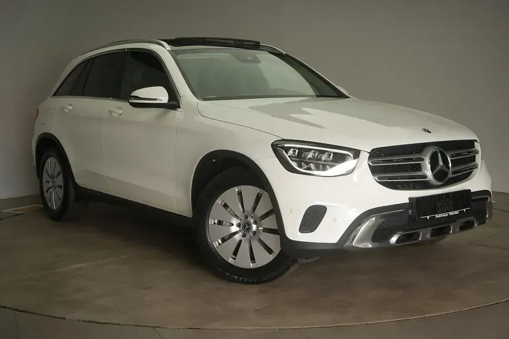 Gebraucht Mercedes GLC220 194 PS (142 kW) 2022 Weiß SUV