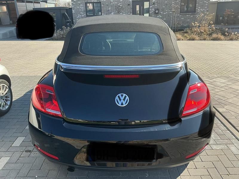 Gebraucht VW Beetle 105 PS (77 kW) 2016 Schwarz Kleinwagen