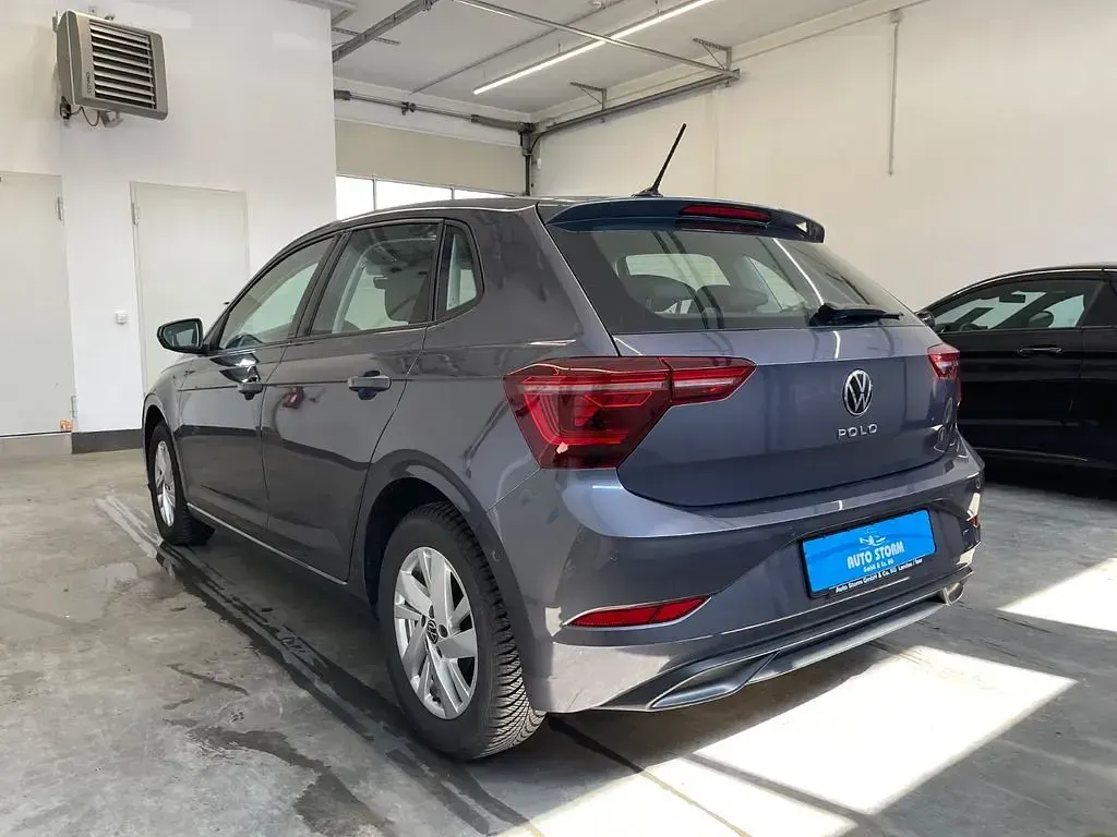 Gebraucht VW Polo Style 95 PS (69 kW) 2022 Rauchgrau metallic Kleinwagen