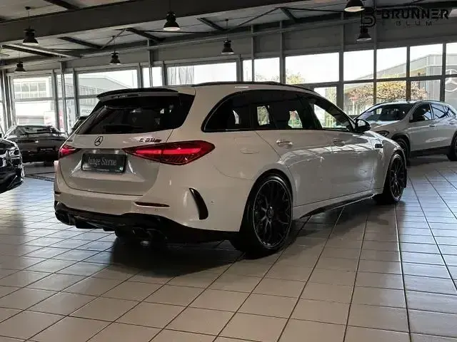 Gebraucht Mercedes C63S AMG Premium Plus 476 PS (350 kW) 2024 Weiß Limousine