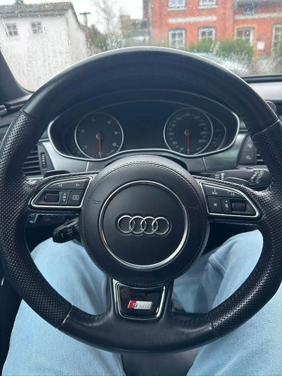 Gebraucht Audi A6 Comfort 313 PS (230 kW) 2014 Schwarz Kombi