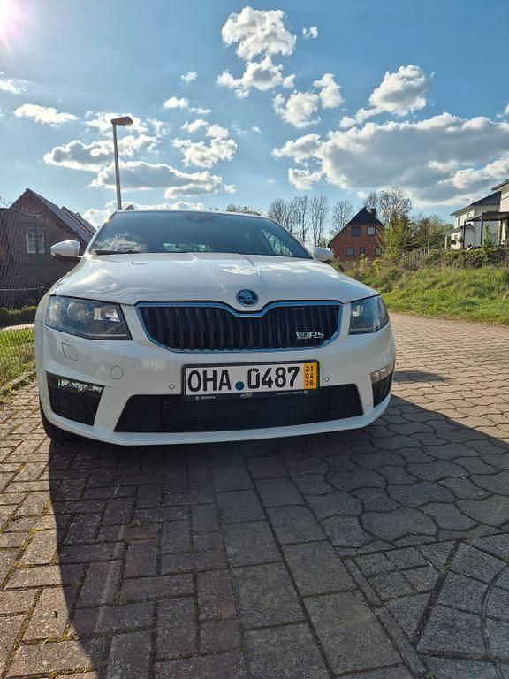 Gebraucht Skoda Octavia RS 184 PS (135 kW) 2014 Weiß Kombi